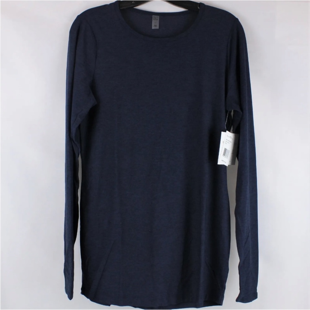 Classic Women's Long-Sleeve Crewneck Top - Navy